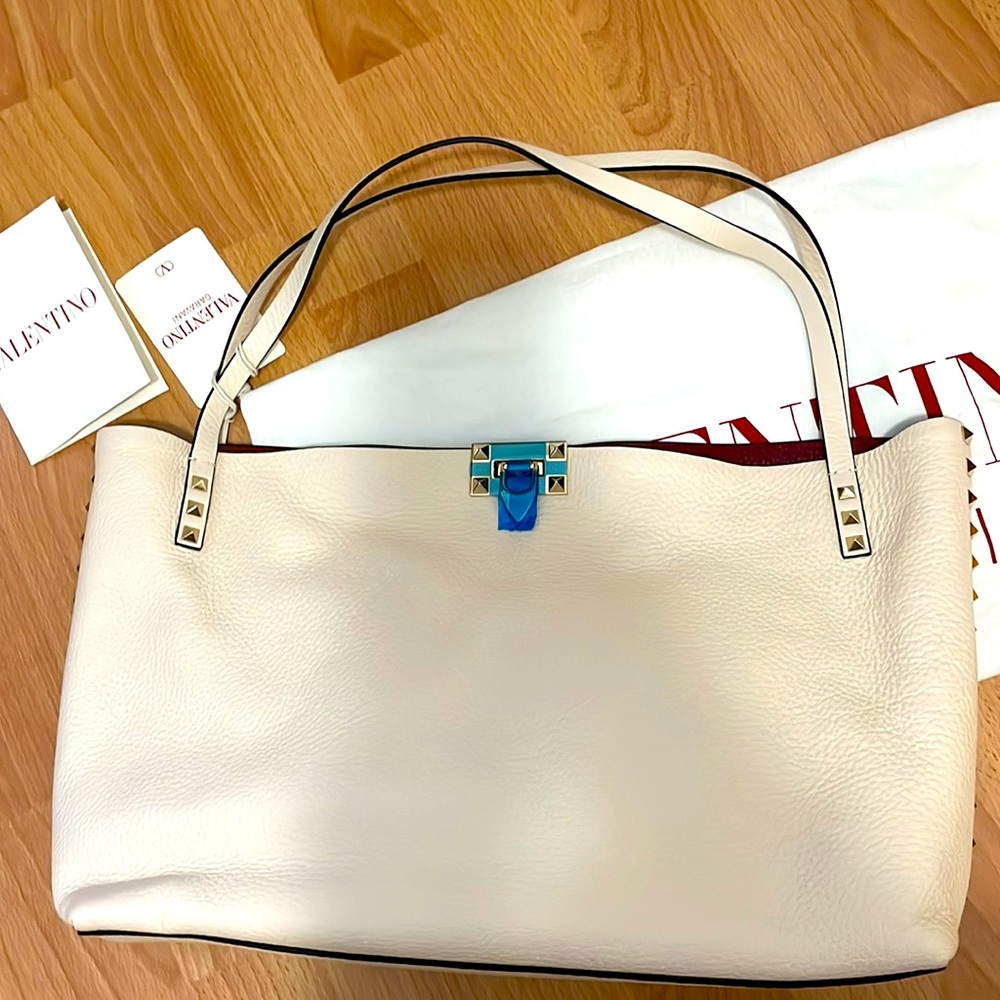 NWT Valentino Garavani Slouchy Calf Leather Cream Rockstar Stud Medium Tote Bag